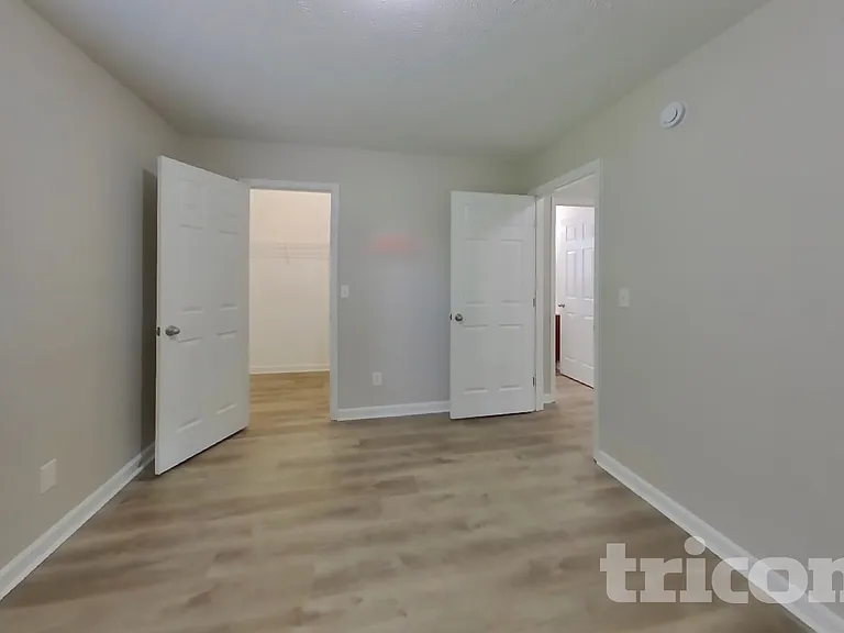 9023 Nevada Ave — Photo 11