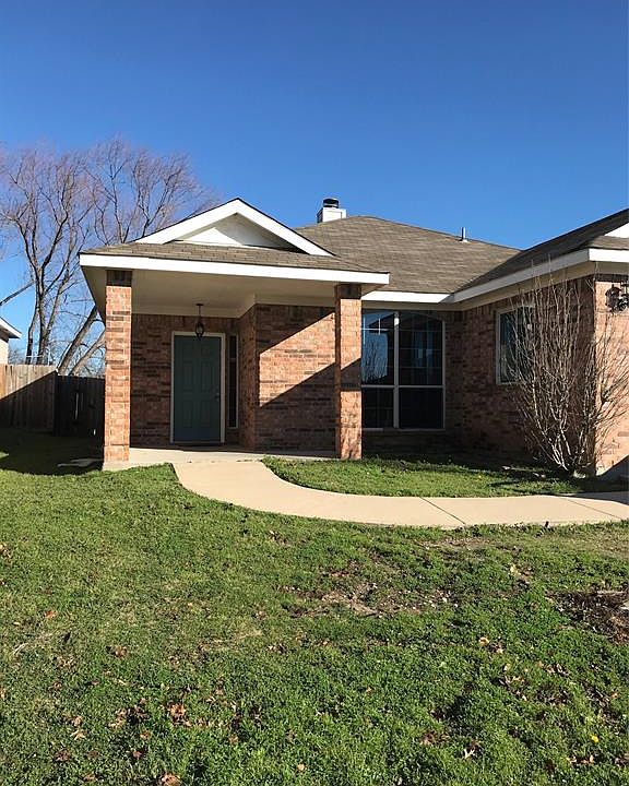 1st image of 2821 Wakecrest Dr
