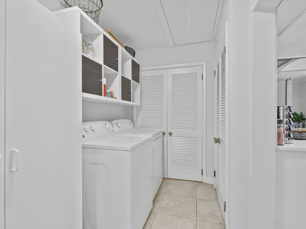 4656 S Selby St, Marion, IN 46953