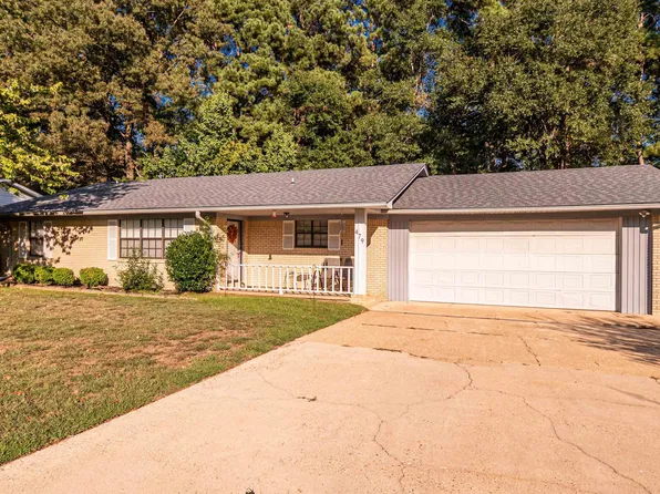 479 Palisade Dr, Camden, AR 71701