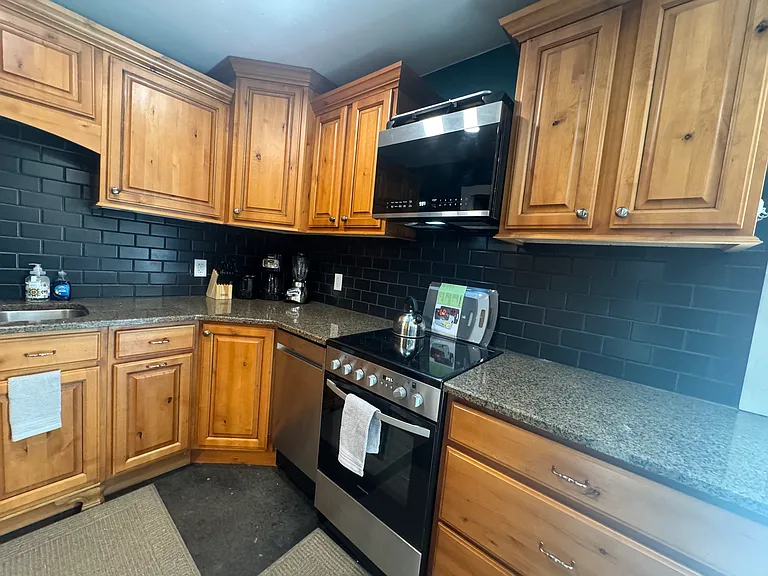 8857 Cottonwood Trl #B — Photo 6
