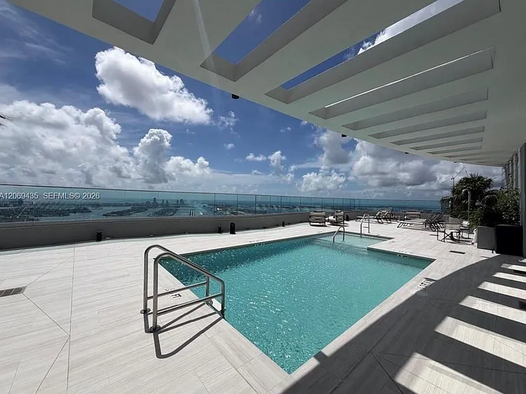 1400 Biscayne Blvd #702 — Photo 41