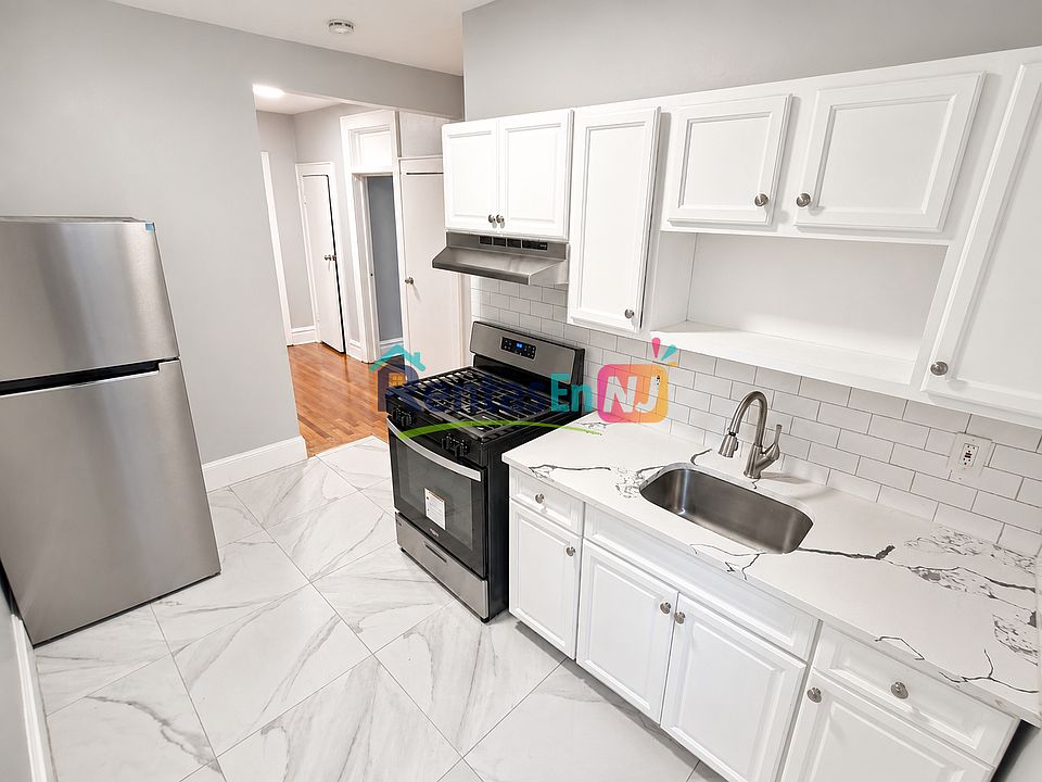 1st image of 846 S Orange Ave #4A