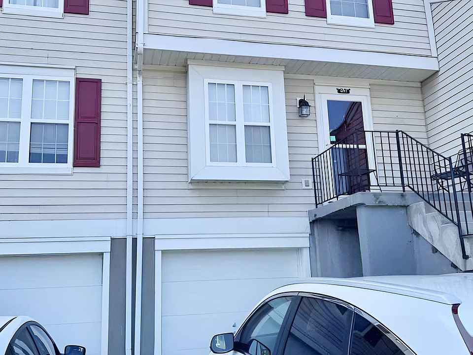 1st image of 697 Stable Gate Ln