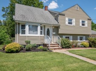3 Dennett Rd, Somerset, NJ 08873