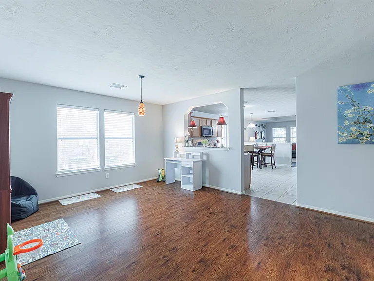 24435 Cornell Park Ln — Photo 5