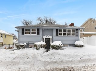 89 Sigourney St, Revere, MA 02151