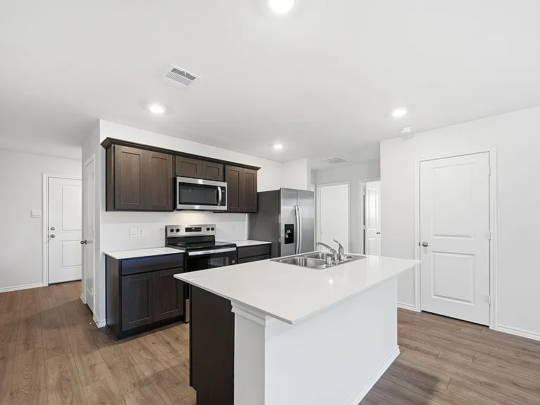 1309 Brook Ln — Photo 4