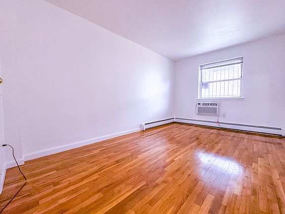 5th image of 36-25 29th St #1