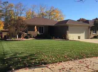 35320 Vito Dr, Sterling Heights, MI 48310