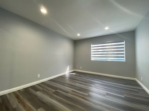 4th image of 230 S Madison Ave APT 106
