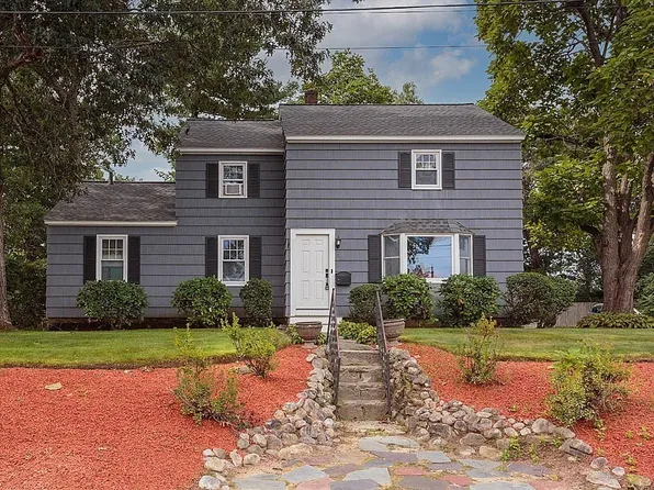 9 Miner Ave, Chelmsford, MA 01824