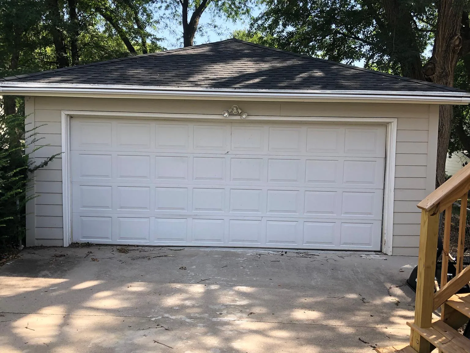 4 bed, 2.5 bath, 1128 sqft, $2,000 — Photo 2