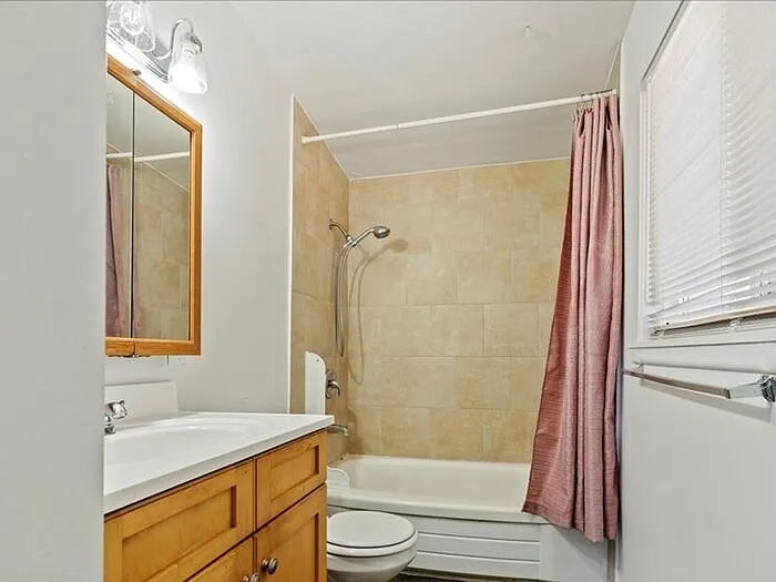 1376 E Greenfield Ave — Photo 10