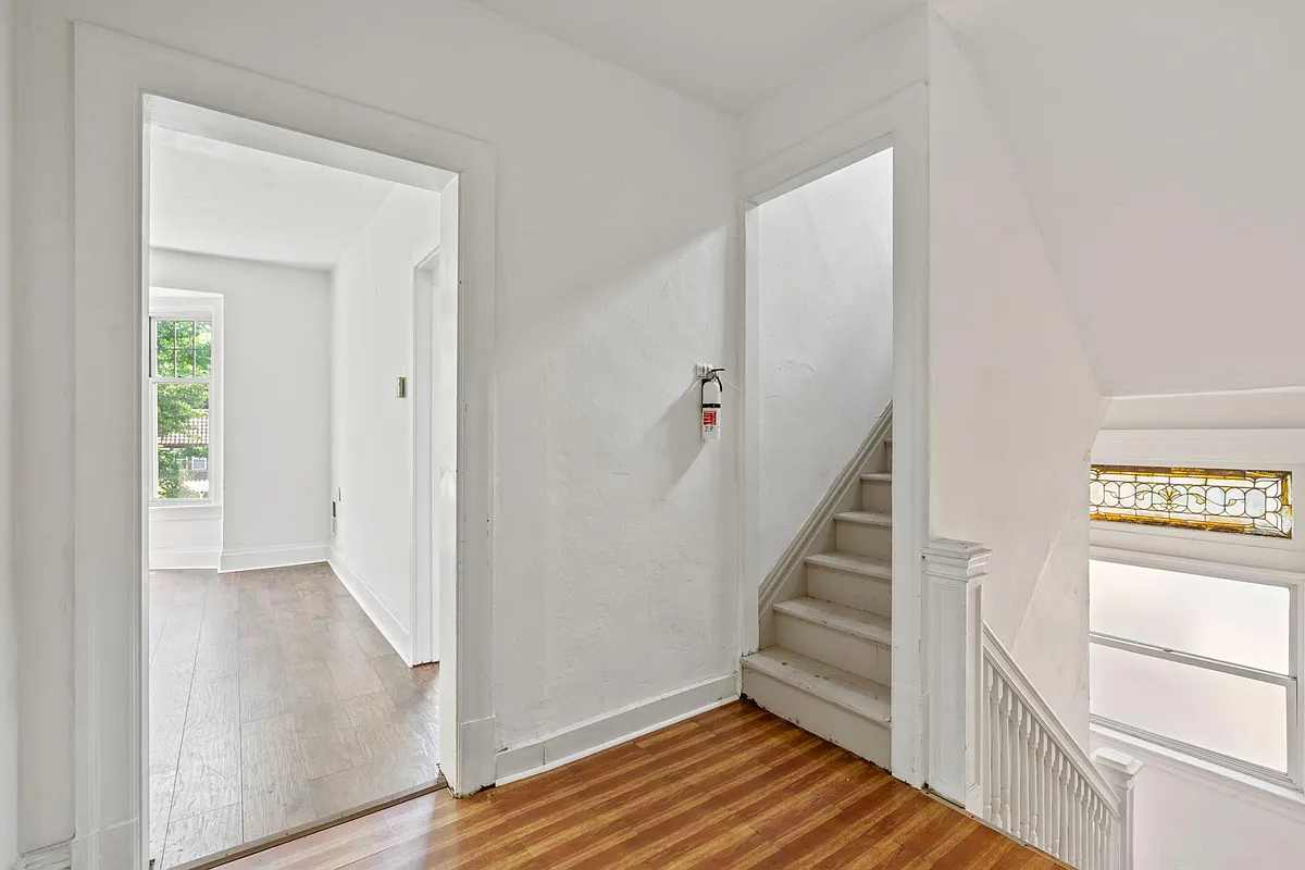 Building Photo - 1615 Denniston St #2