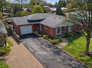 383 Magnolia Cres, London, ON N5Y 4T1