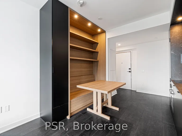55 Charles St E #3101 — Photo 6