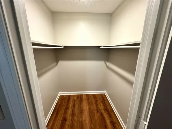 Oak Ridge Apartments