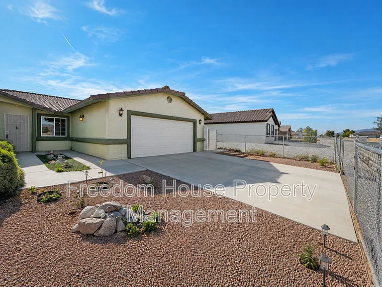 3066 Mount Charleston Dr — Photo 4