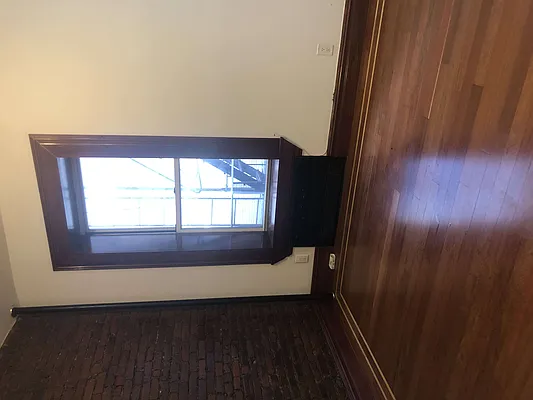 Rented by Sassouni Management | media 29