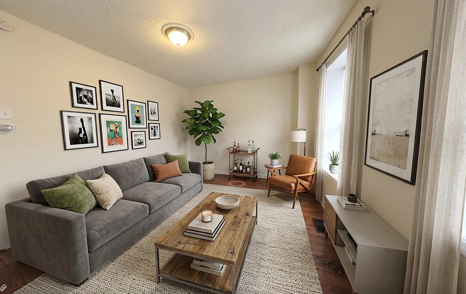 Spacious 4BR Germantown Home with Huge Enclosed Yard — Photo 2