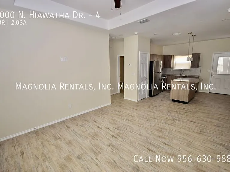 5000 N Hiawatha Dr #4 — Photo 4