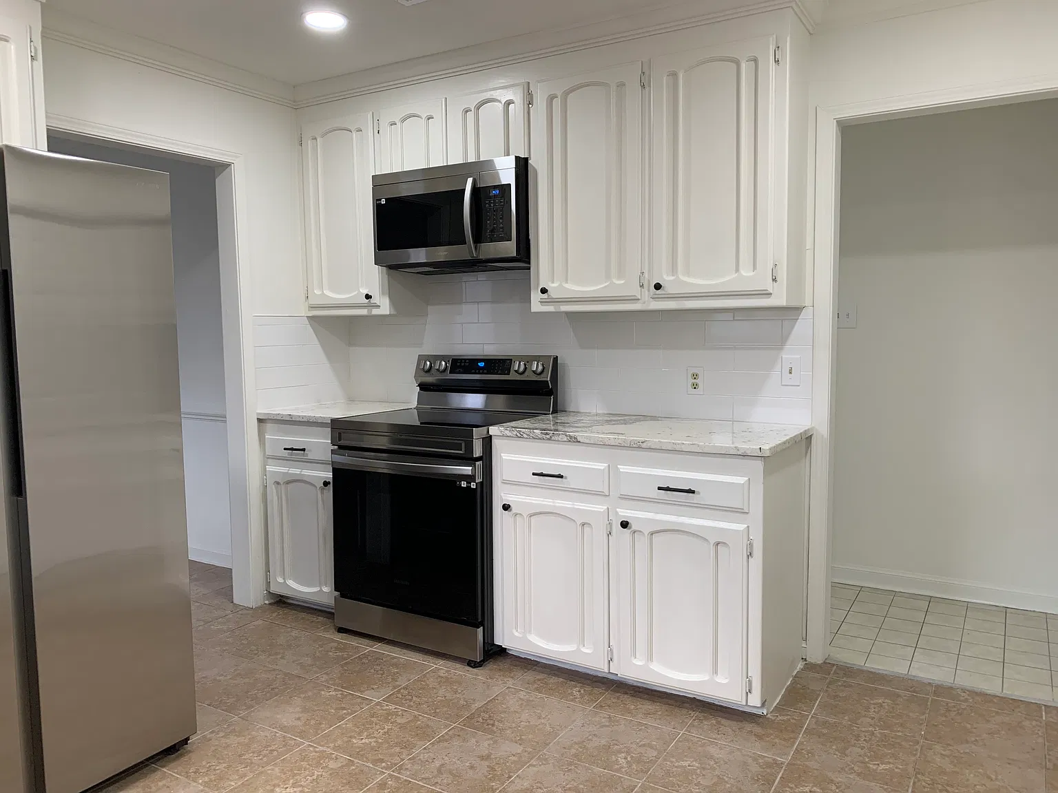 3 bed, 1470 sqft, $1,950 — Photo 2