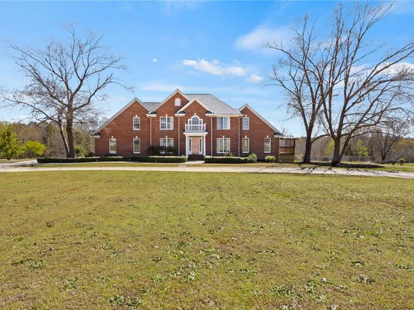 705 Jenkins Bridge Rd, Simpsonville, SC 29680