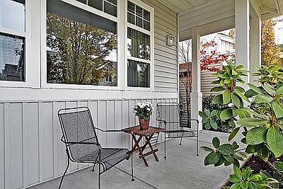 2nd image of 922 232nd Pl NE