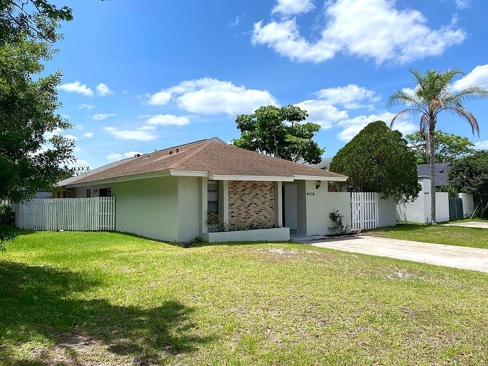 1st image of 2625 Shadybranch Dr #1