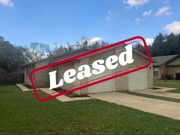 807 Lloyd Ln APT A, Elgin, TX 78621