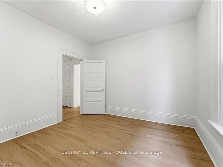 176 Darling St #1 — Photo 11