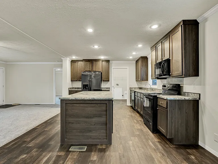 1215 Sweetwater Vonore Rd — Photo 6