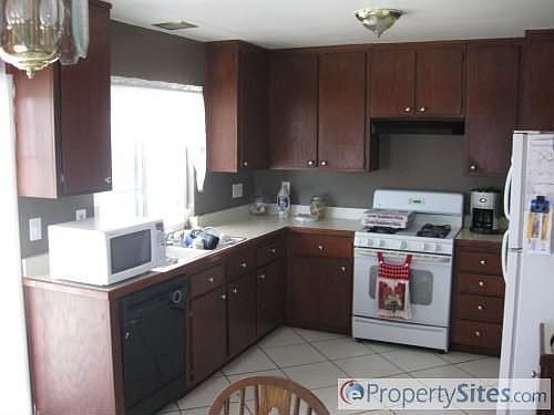 4th image of 24591 Ferndell St