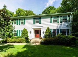 7451 Briar Hill Dr, Kirtland, OH
