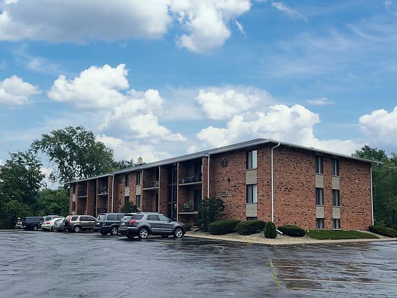 2nd image of 1841 Austin Ave #78