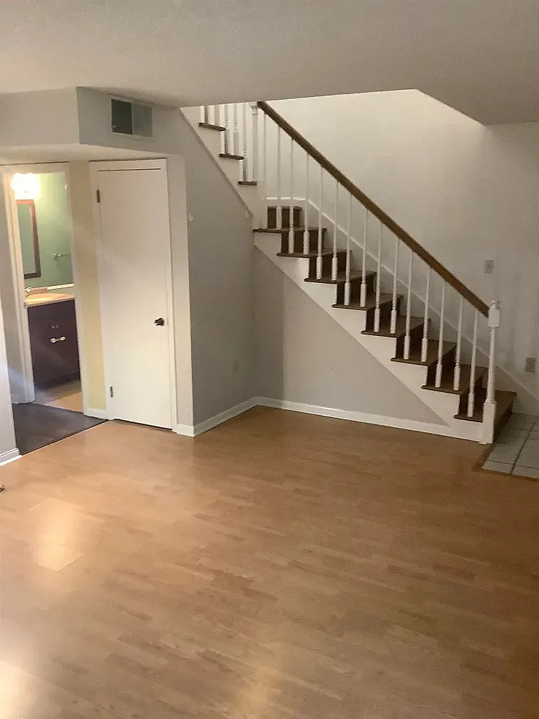 3 bed, 1314 sqft, $1,950 — Photo 4