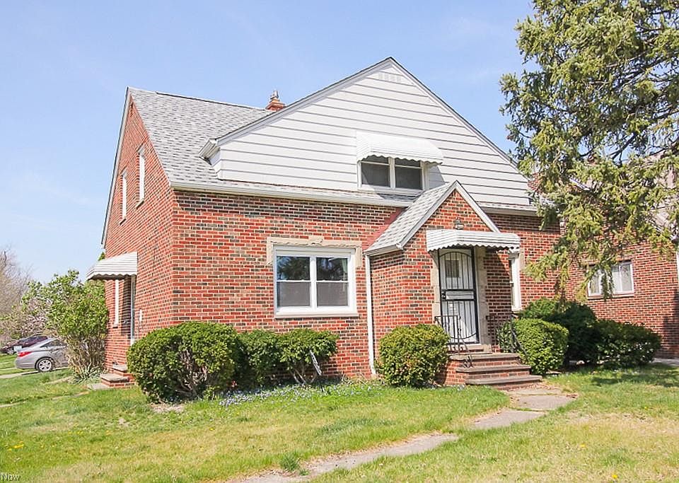 1st image of 396 E 200th St #1