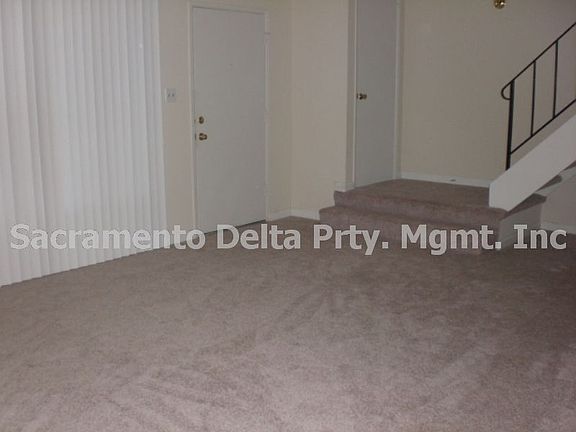 4th image of 8865 La Riviera Dr APT C
