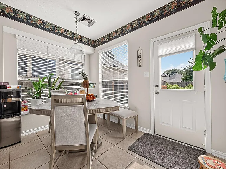 214 Kentwood Ridge Ct — Photo 14