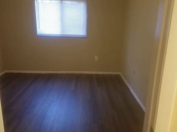 5th image of 2700 Park Windsor Dr APT 715