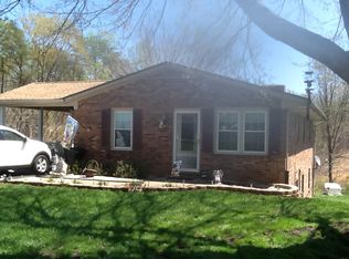 210 Grove St, Hurt, VA 24563