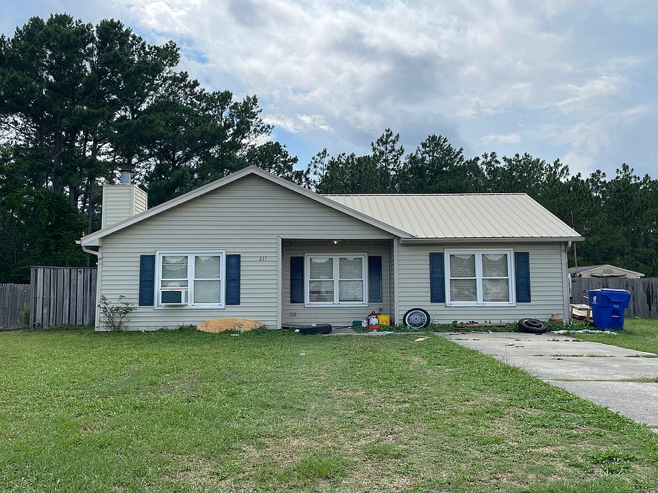 1st image of 211 Kings Way