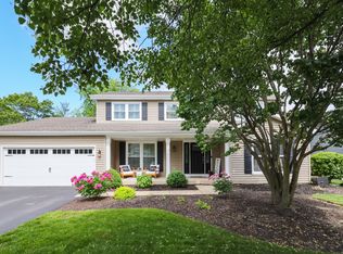 670 Andrew Ln, Carol Stream, IL 60188