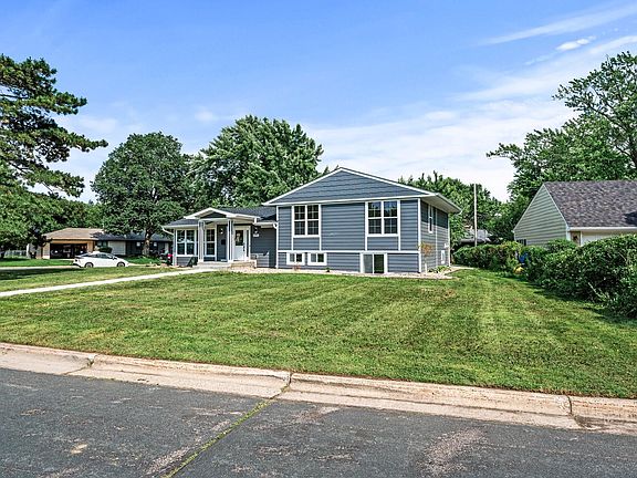 4th image of 6901 Dawson Ln