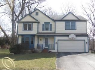 135 Henning St, Novi, MI