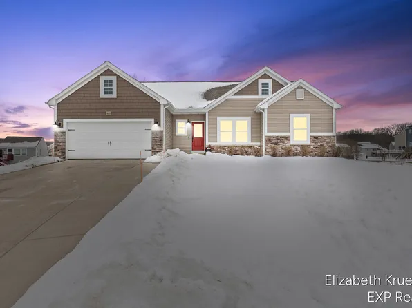 4695 Quaker Hill Dr, Kentwood, MI 49512