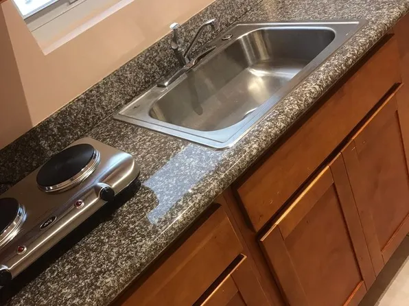 223 NW 12th St APT 20, Miami, FL 33136
