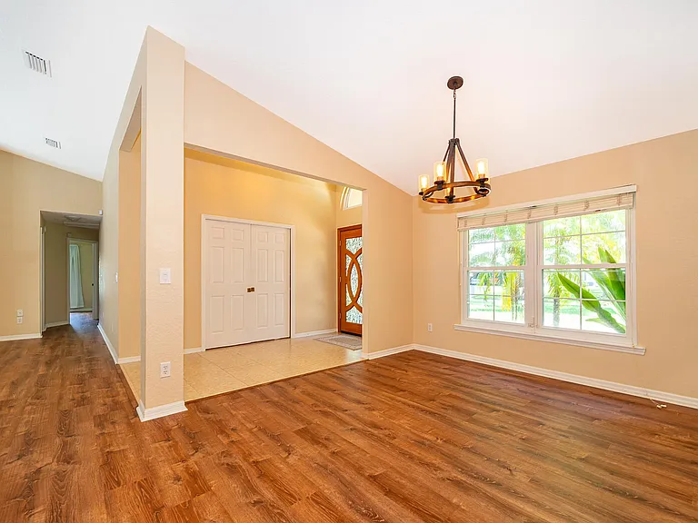 7709 Apple Tree Cir — Photo 20