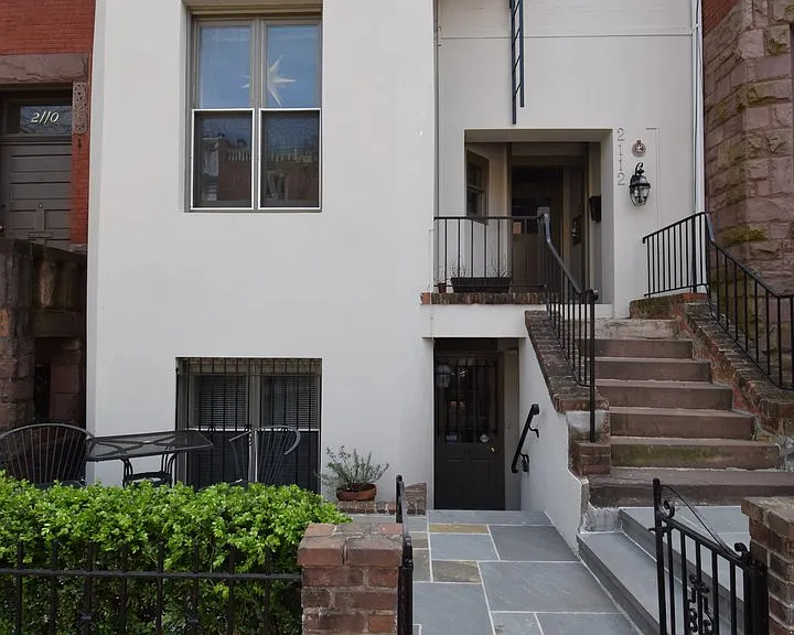 2112 O St NW — Photo 1